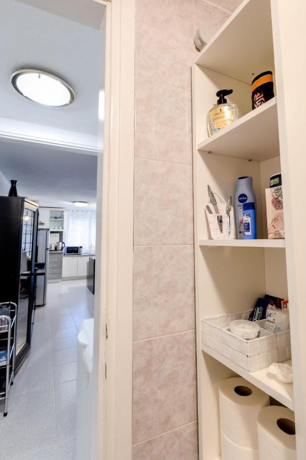 דירות Pobegi Apartma Valentina מראה חיצוני תמונה